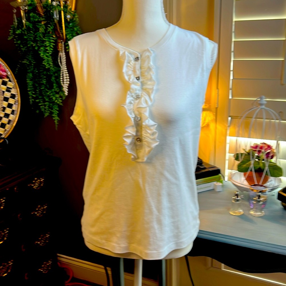 Sleeveless tank top, white